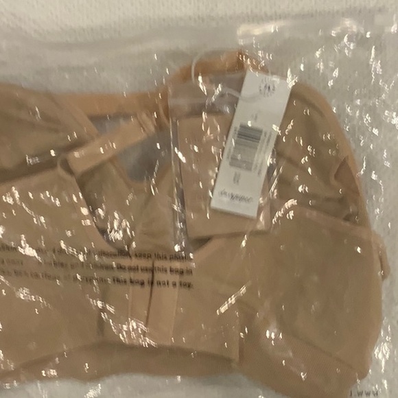 Davy Piper - The Nellie Simply Wireless Bra. Side XL - Picture 3 of 3